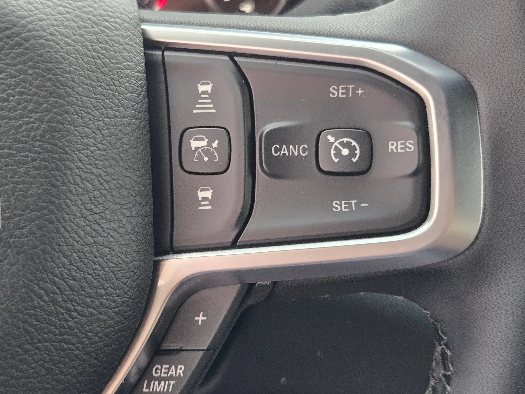 New 2026 RAM 2500 Big Horn AWD/4WD image 25