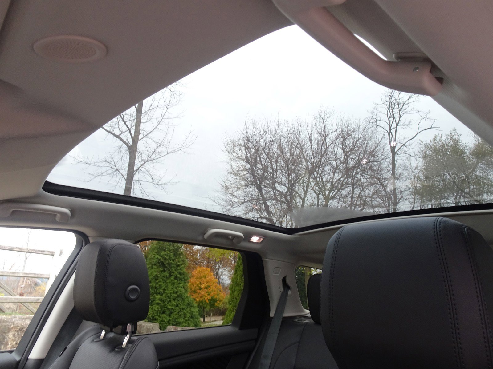 New 2025 Land Rover Discovery Sport S image 15