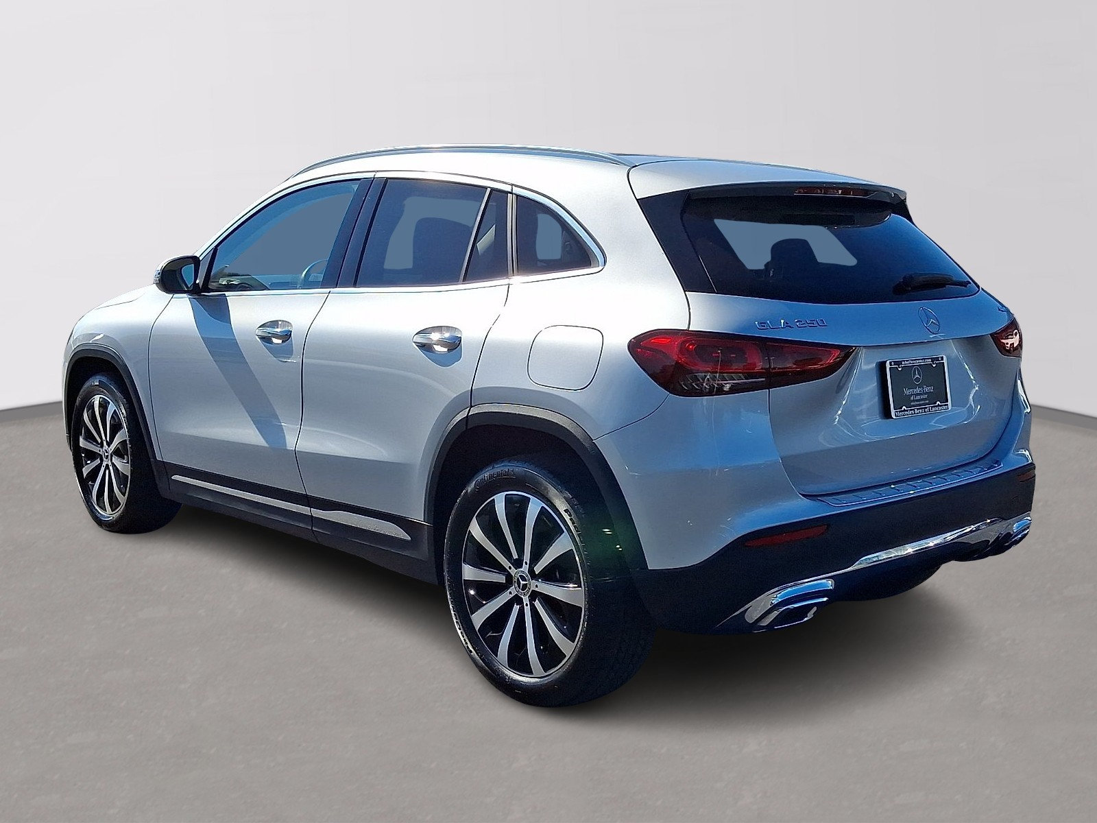 Used 2023 Mercedes-Benz GLA 250 4MATIC image 6