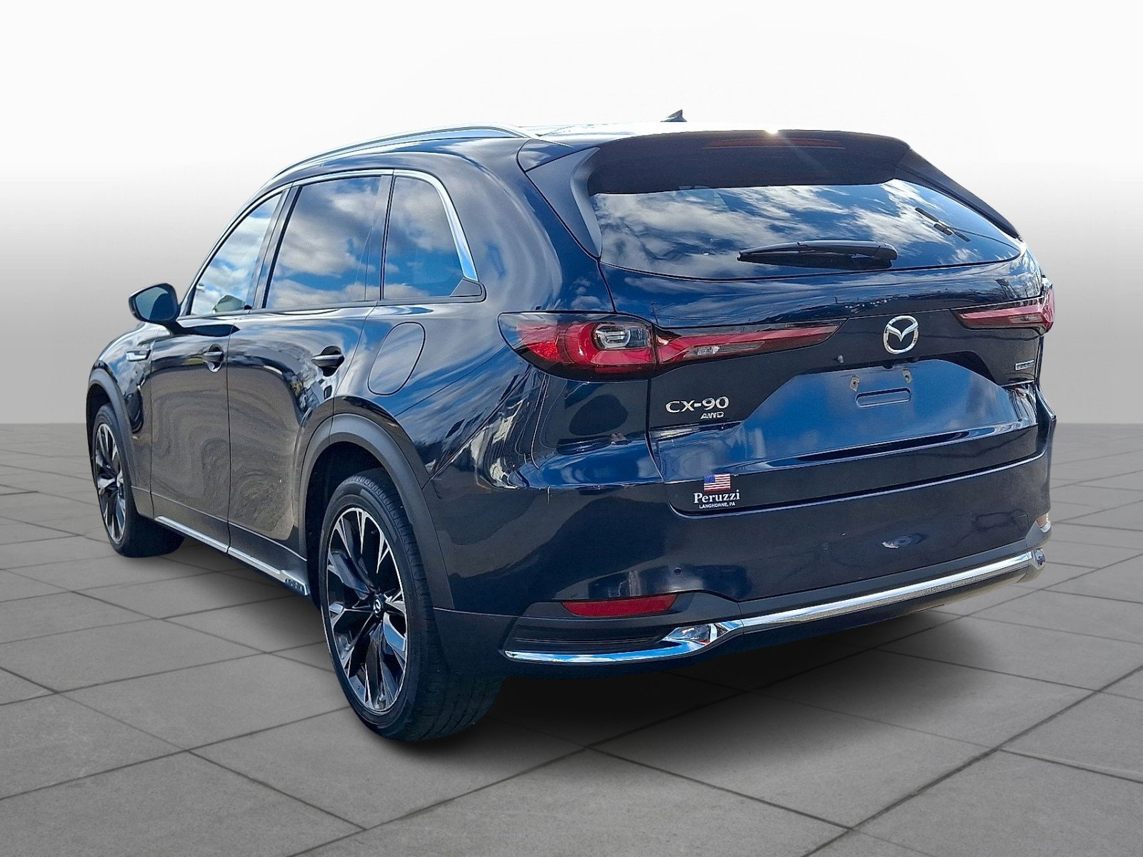 Certified 2024 MAZDA CX-90 Plug-In Hybrid w/ Premium Pkg image 4