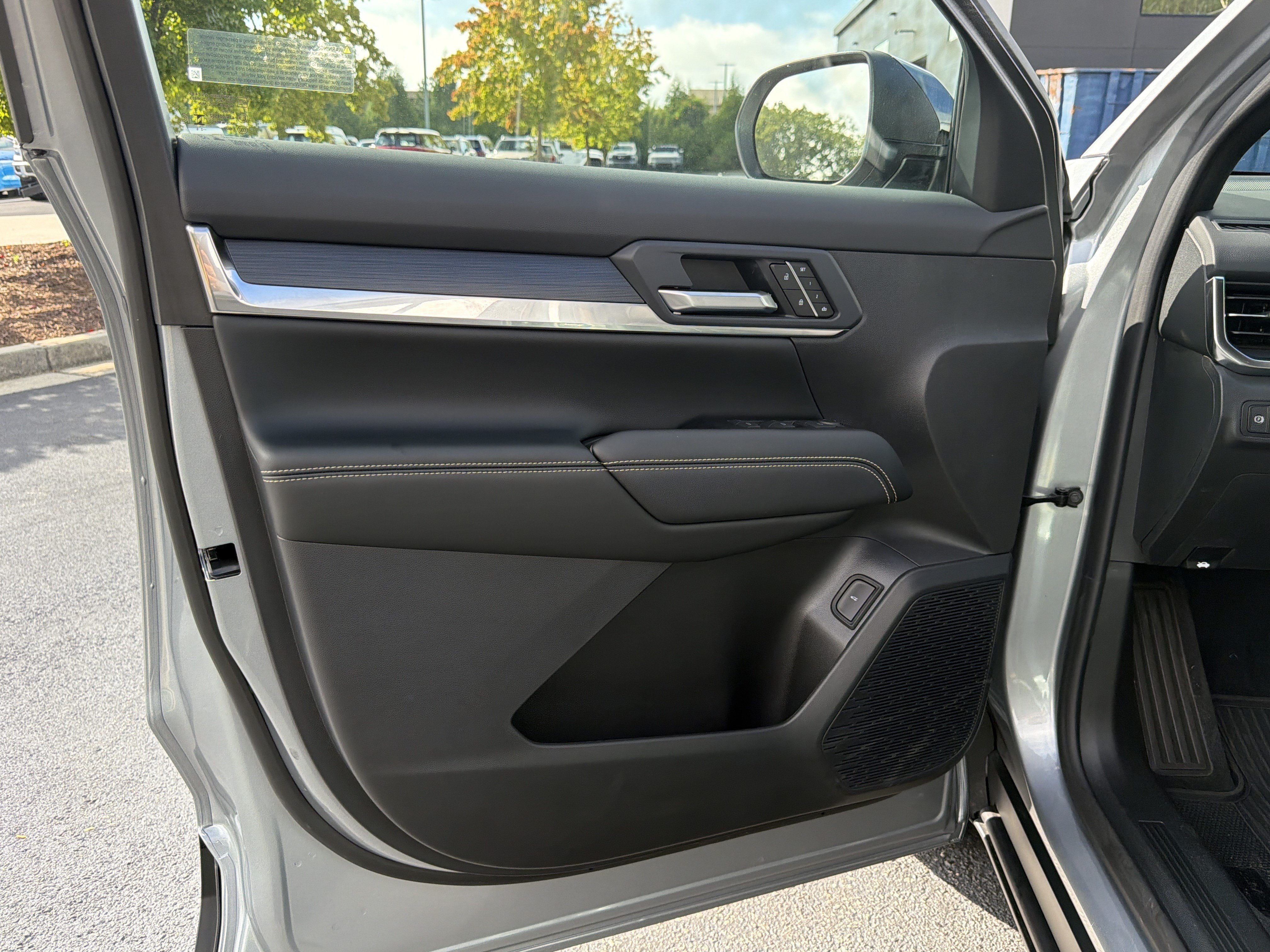 Used 2027 GMC Terrain Elevation w/ Elevation Premium Package AWD/4WD image 24