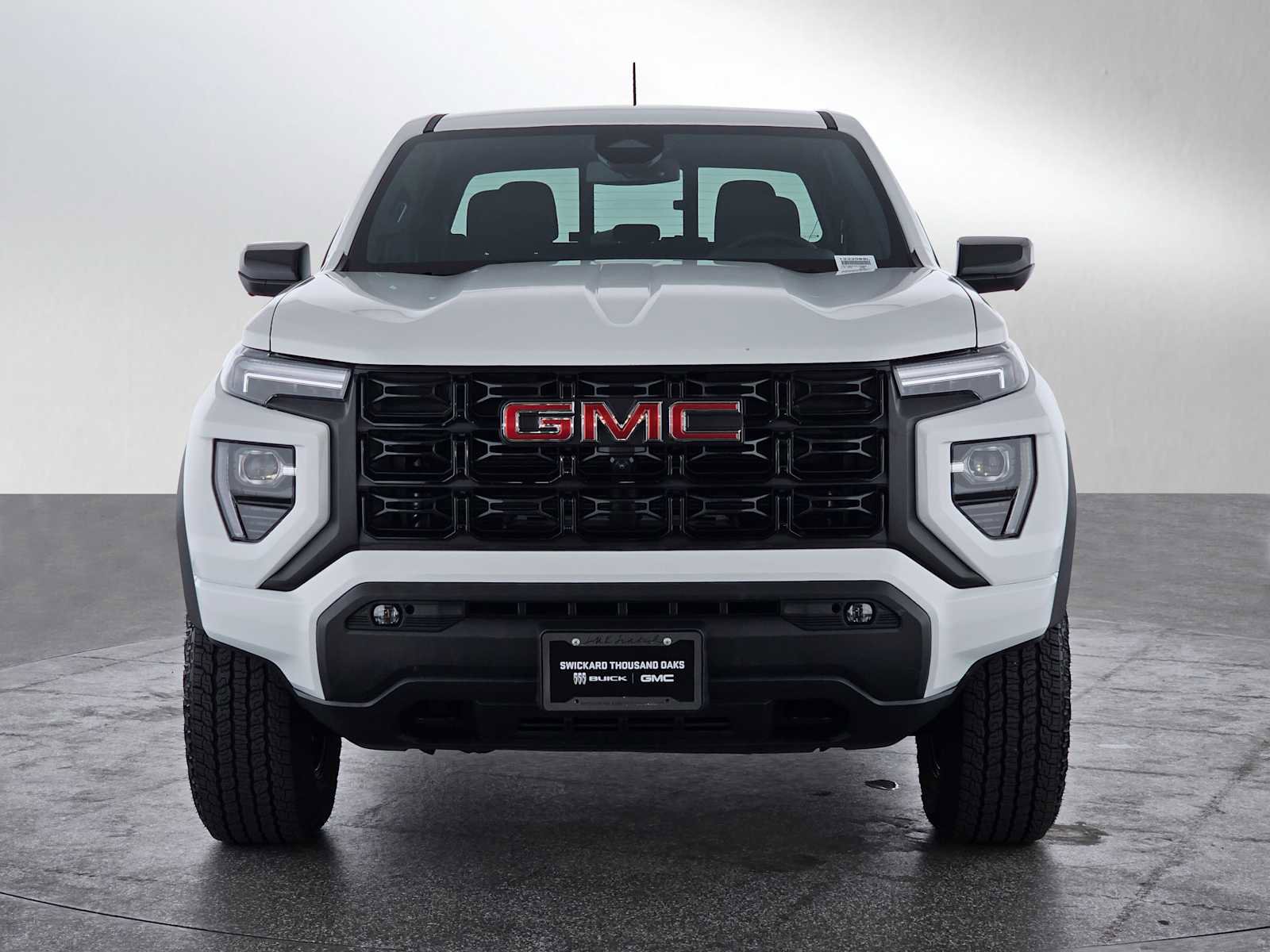 Used 2024 GMC Canyon Elevation w/ Convenience Package image 8