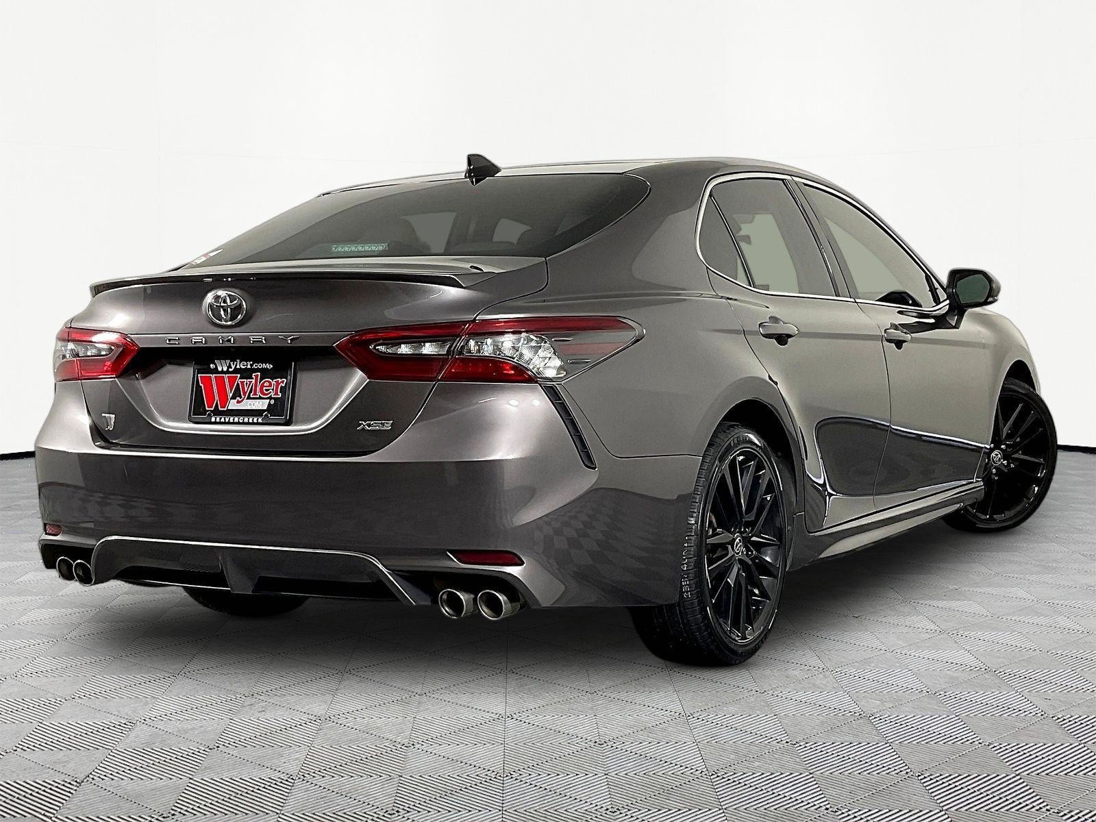 Used 2021 Toyota Camry XSE FWD image 6