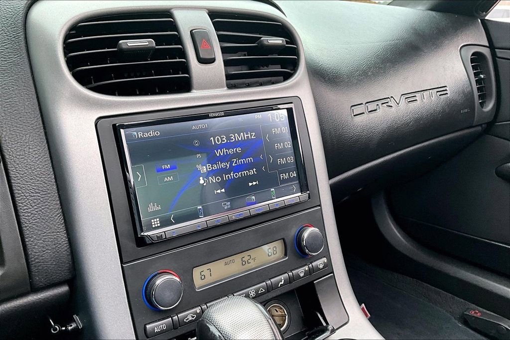 Used 2006 Chevrolet Corvette Coupe w/ Roof Package image 13