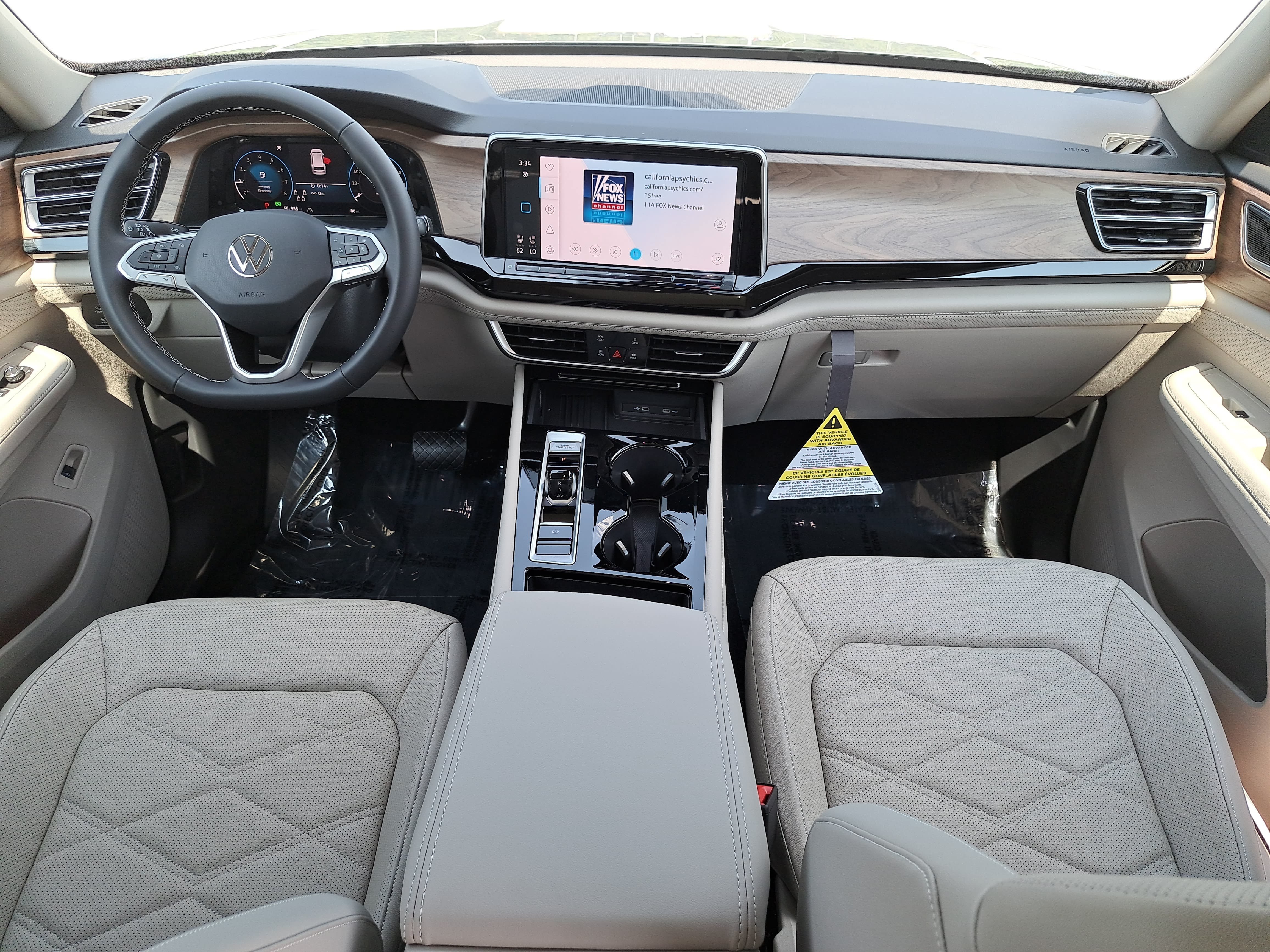 New 2026 Volkswagen Atlas SE FWD image 9