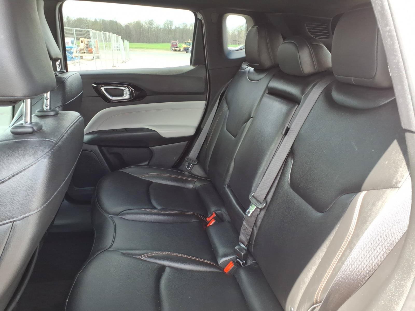 Used 2024 Jeep Compass Limited AWD/4WD image 9