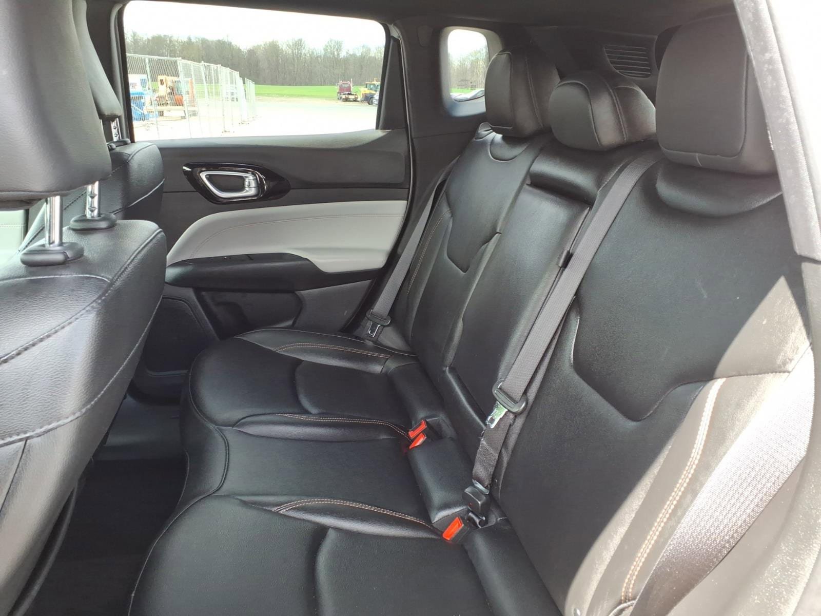 Used 2024 Jeep Compass Limited AWD/4WD image 9