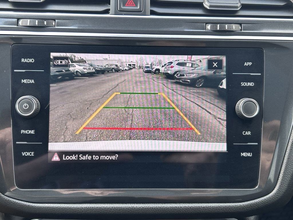 Certified 2023 Volkswagen Tiguan SE w/ Panoramic Sunroof Package FWD image 14