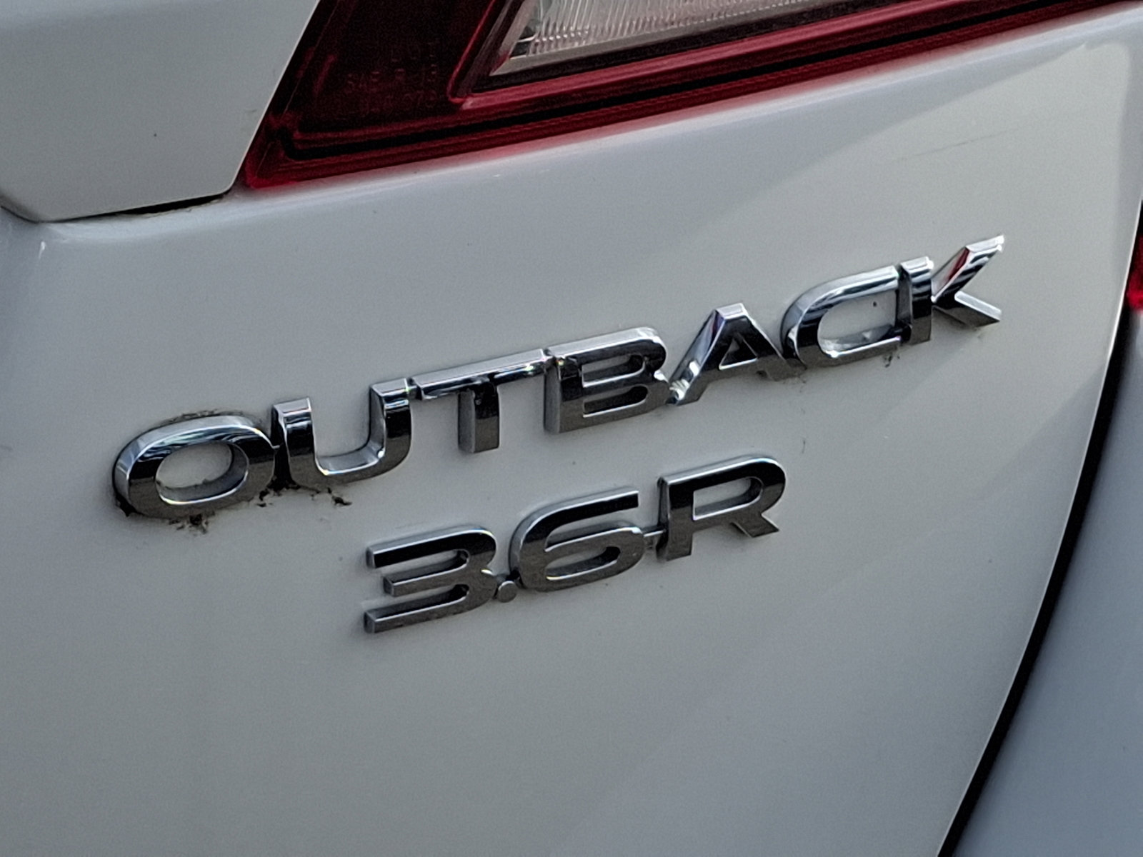 Used 2018 Subaru Outback 3.6R Touring image 31