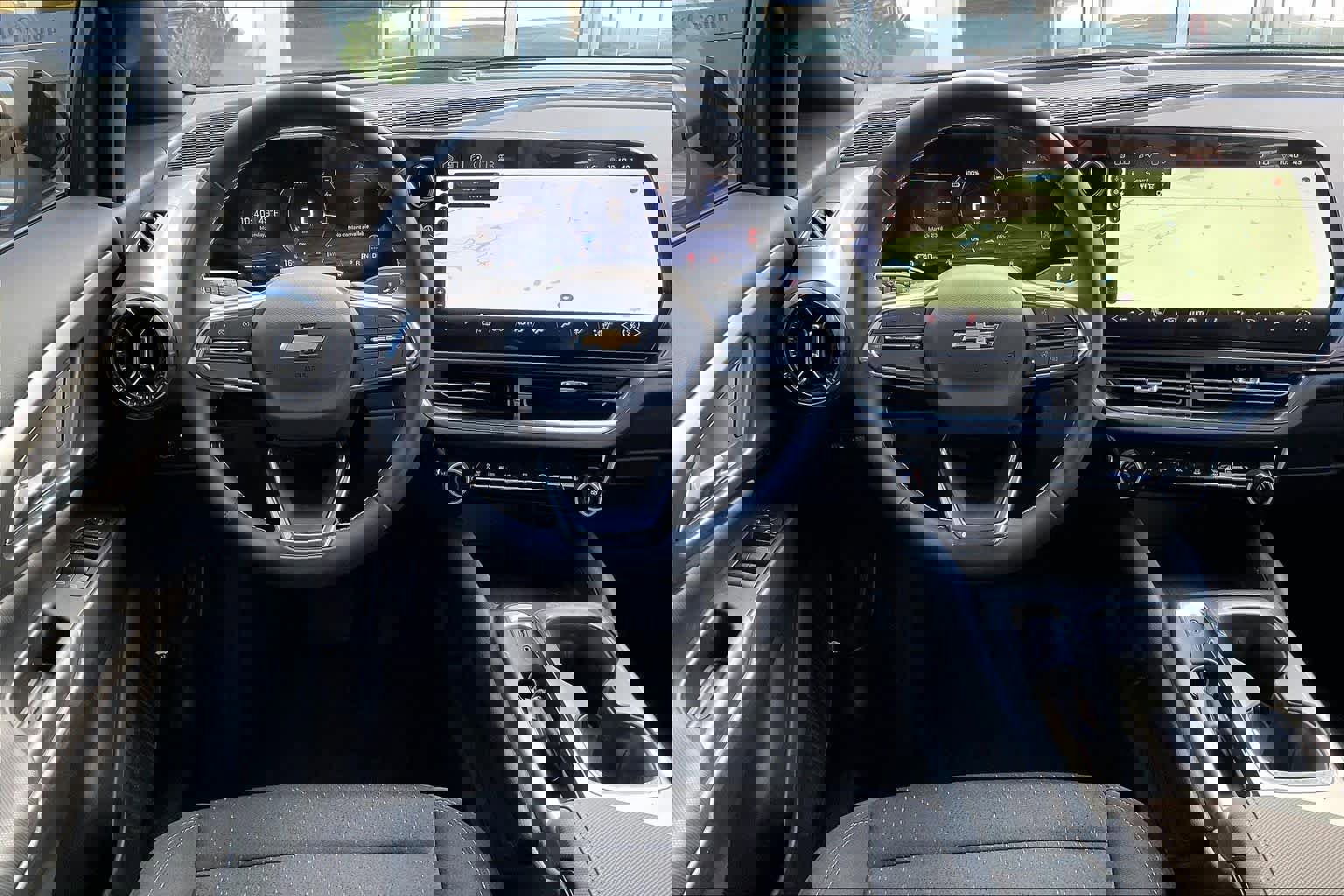 Certified 2025 Chevrolet Equinox EV LT w/ Comfort Package image 6