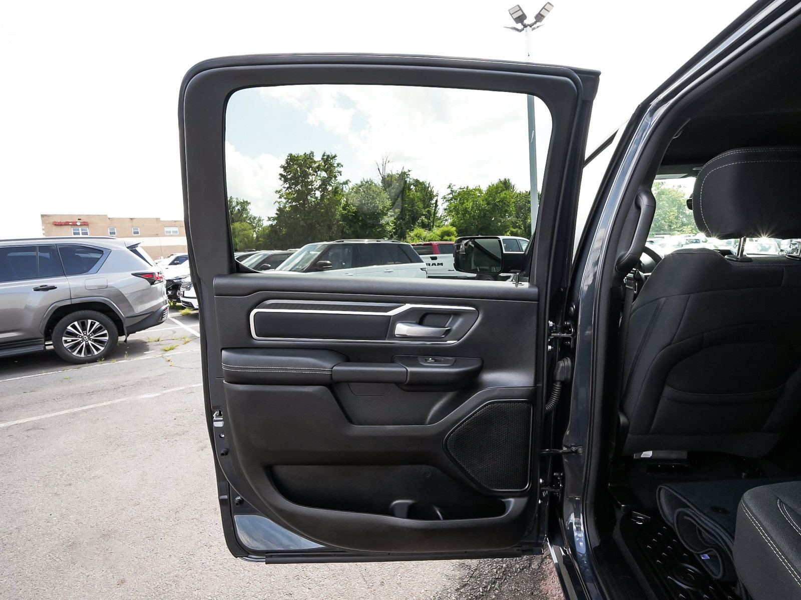 Used 2026 RAM 1500 Big Horn AWD/4WD image 13