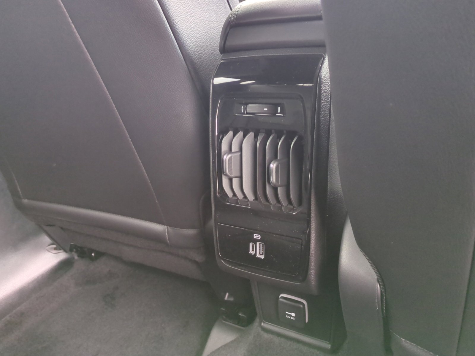 New 2026 Jeep Compass Trailhawk image 32