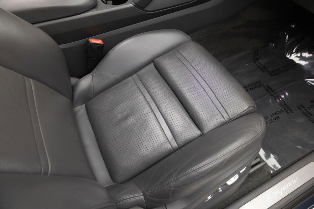 Used 2019 Porsche Cayenne image 38