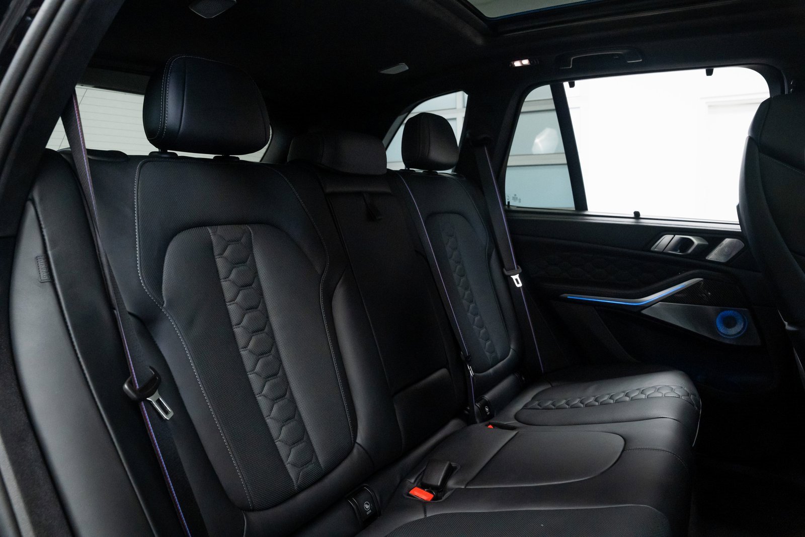 Used 2025 BMW X5 M Competition image 24