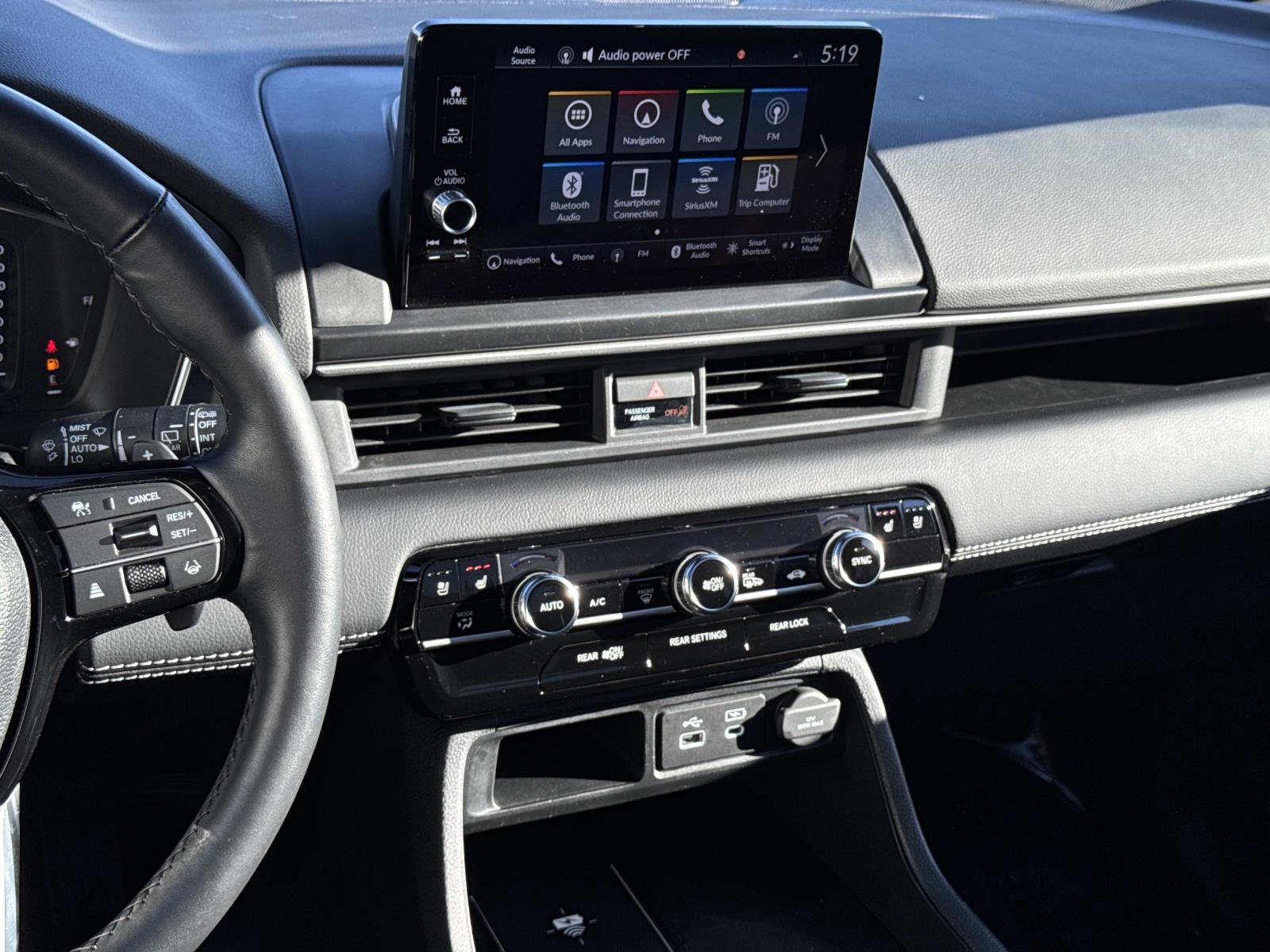 Certified 2025 Honda Pilot Elite image 3