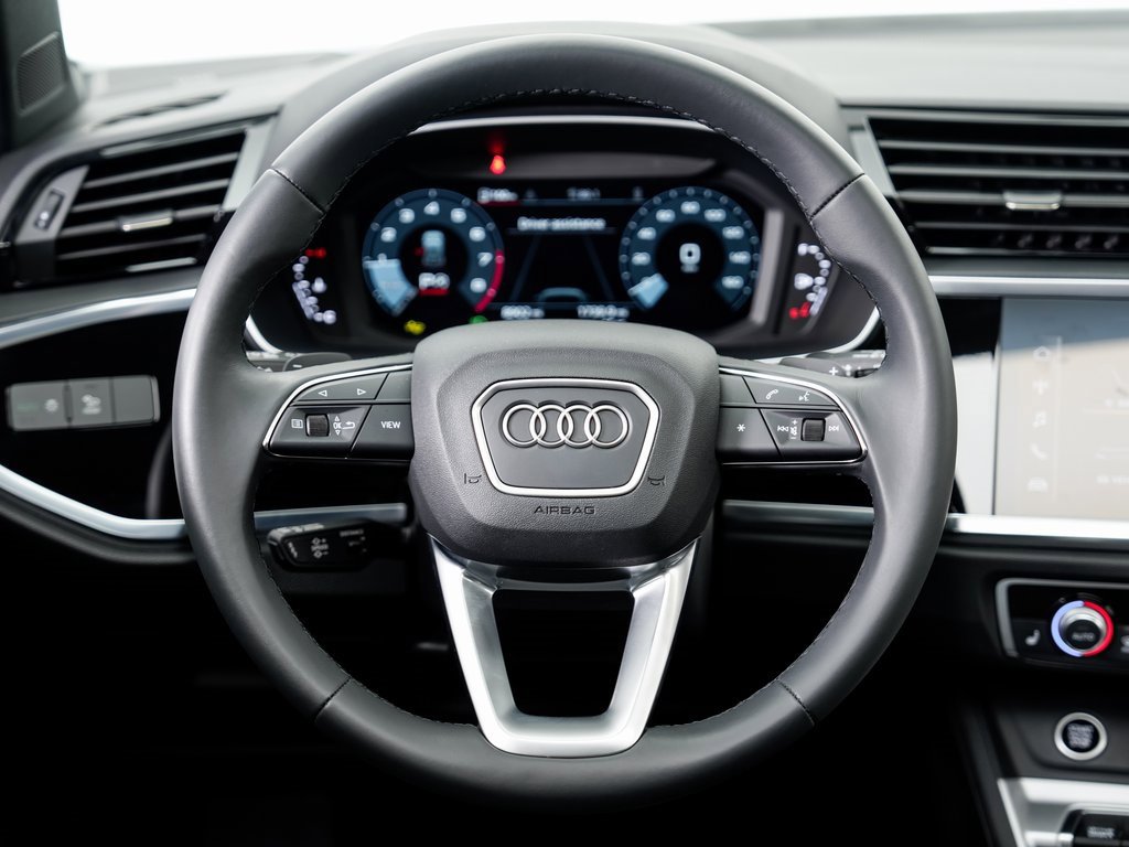 Certified 2025 Audi Q3 2.0T Premium Plus w/ Premium Plus Package image 11