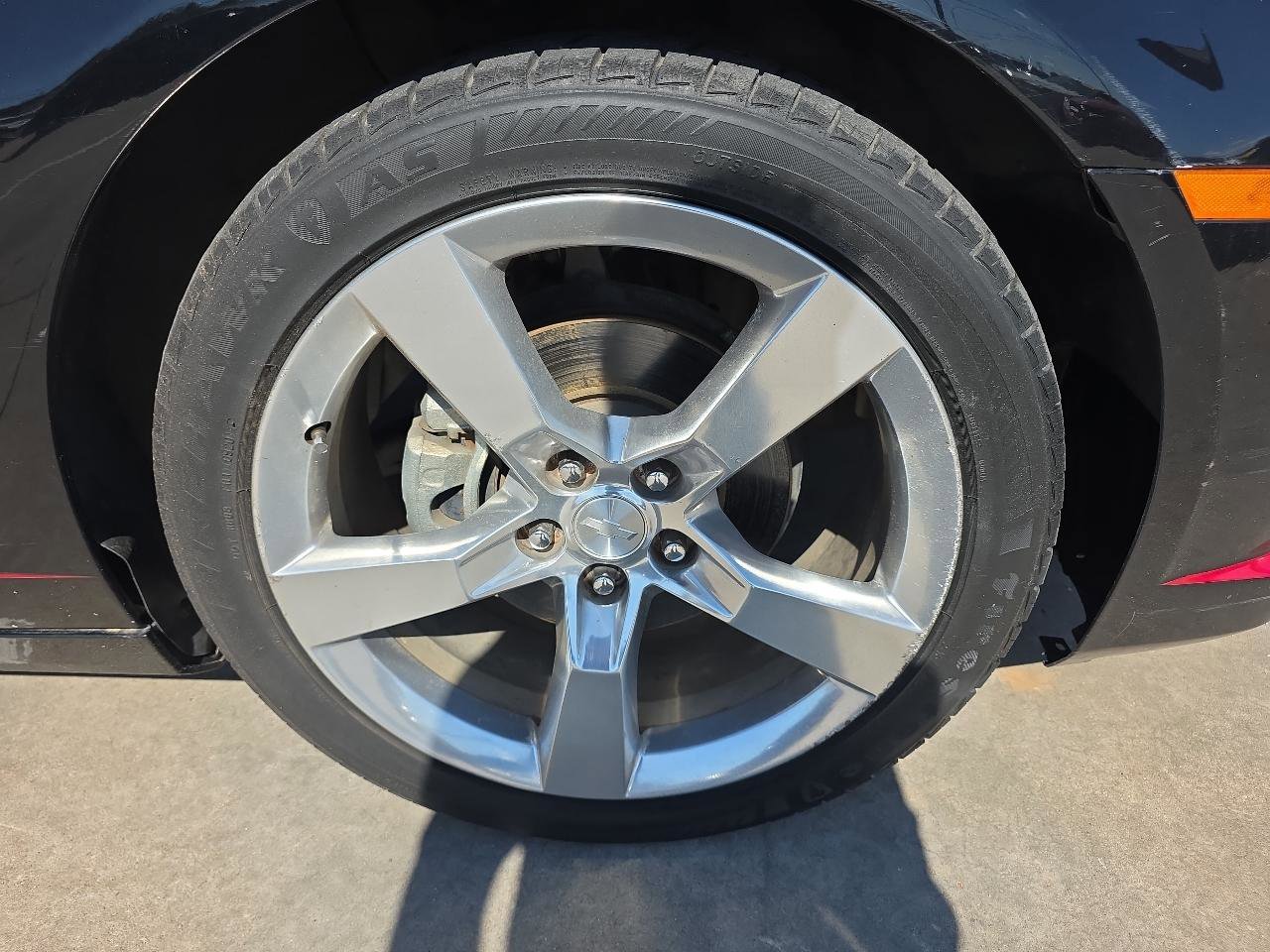 Used 2012 Chevrolet Camaro LS RWD image 28