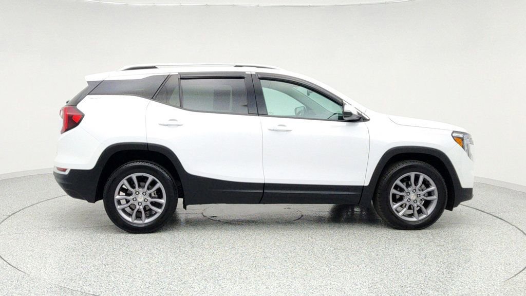 Used 2022 GMC Terrain SLT image 4
