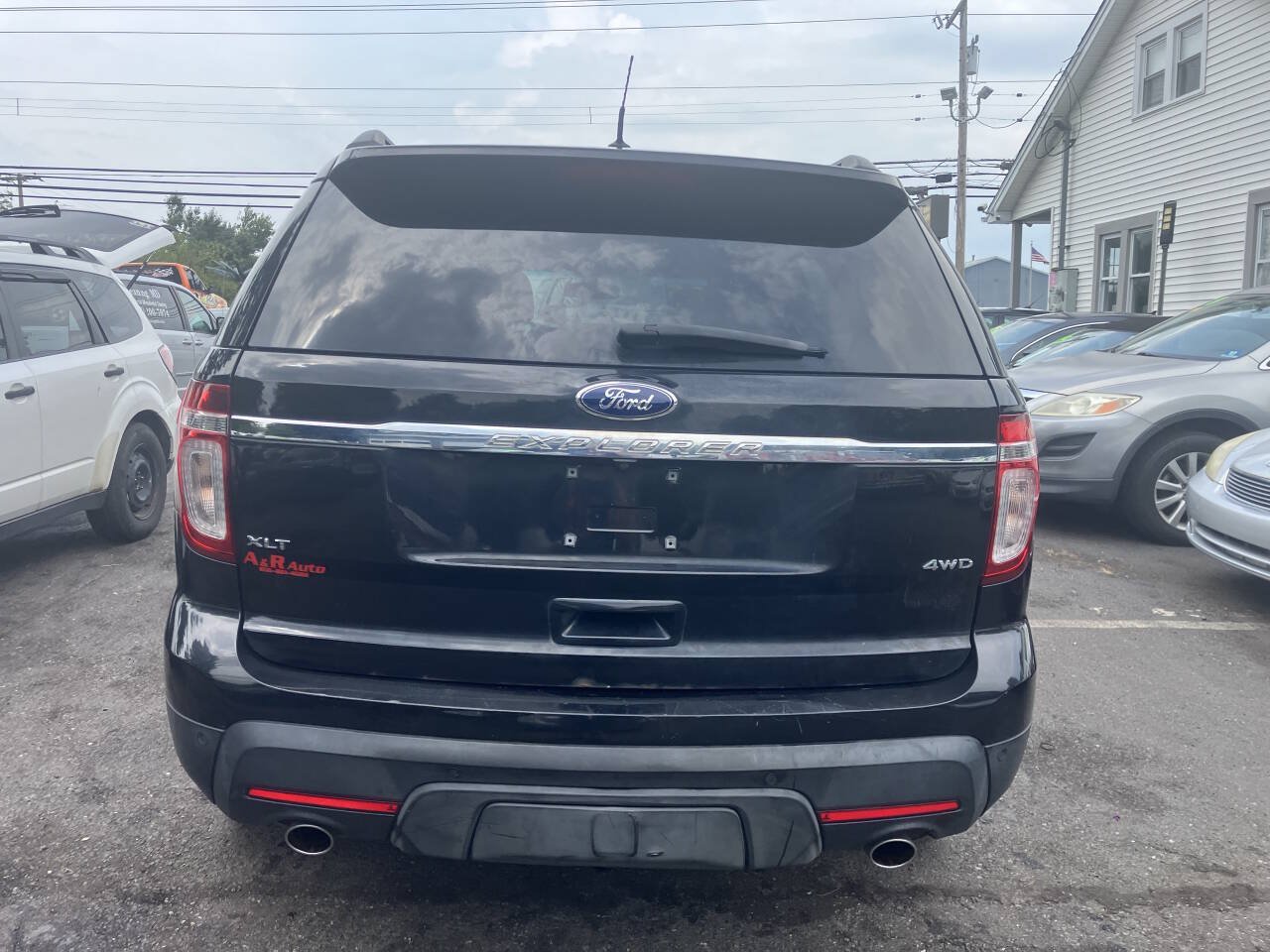 Used 2013 Ford Explorer XLT AWD/4WD image 8