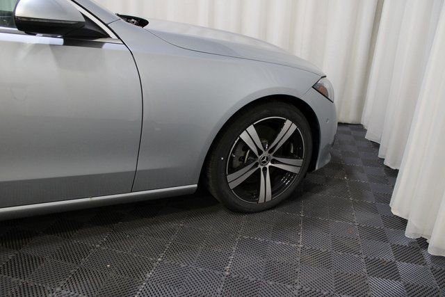 New 2025 Mercedes-Benz C 300 4MATIC Sedan image 10