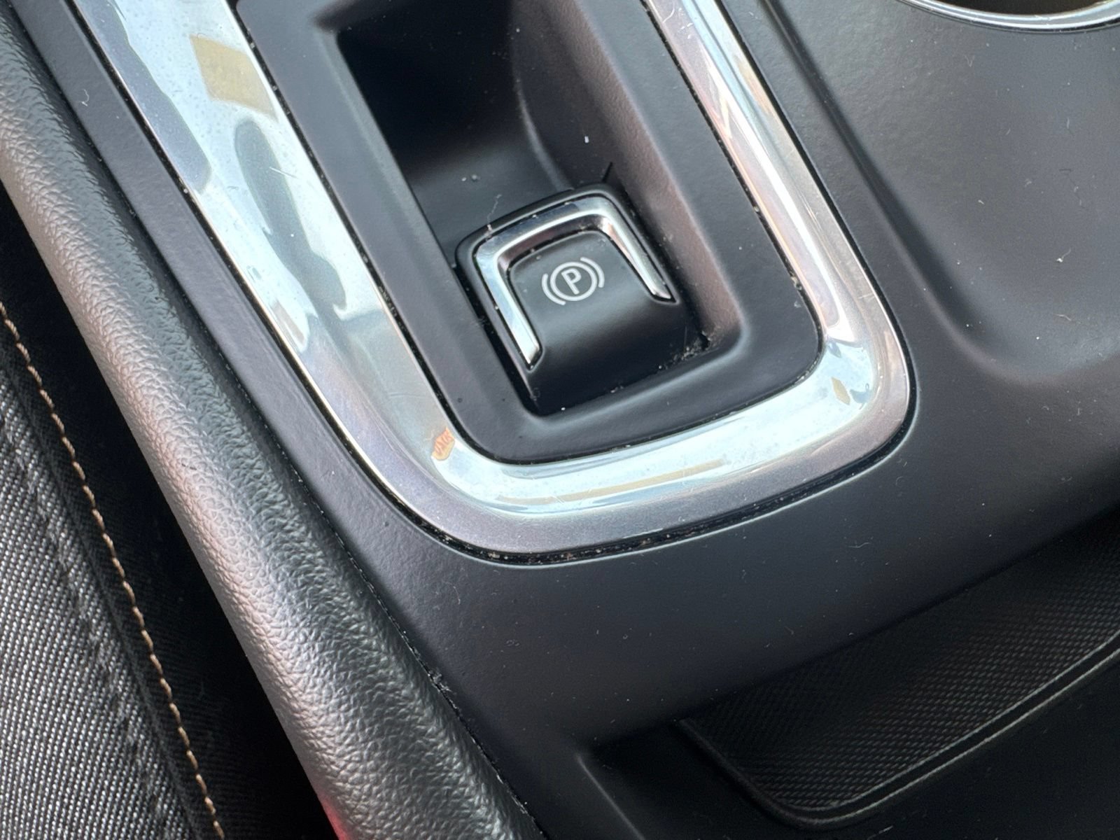 Used 2020 Chevrolet Equinox LT AWD/4WD image 25