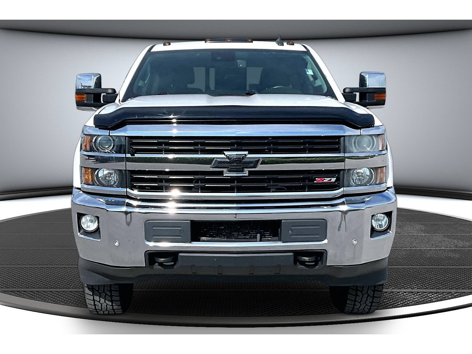 Used 2016 Chevrolet Silverado 2500 LTZ w/ Driver Alert Package AWD/4WD image 4
