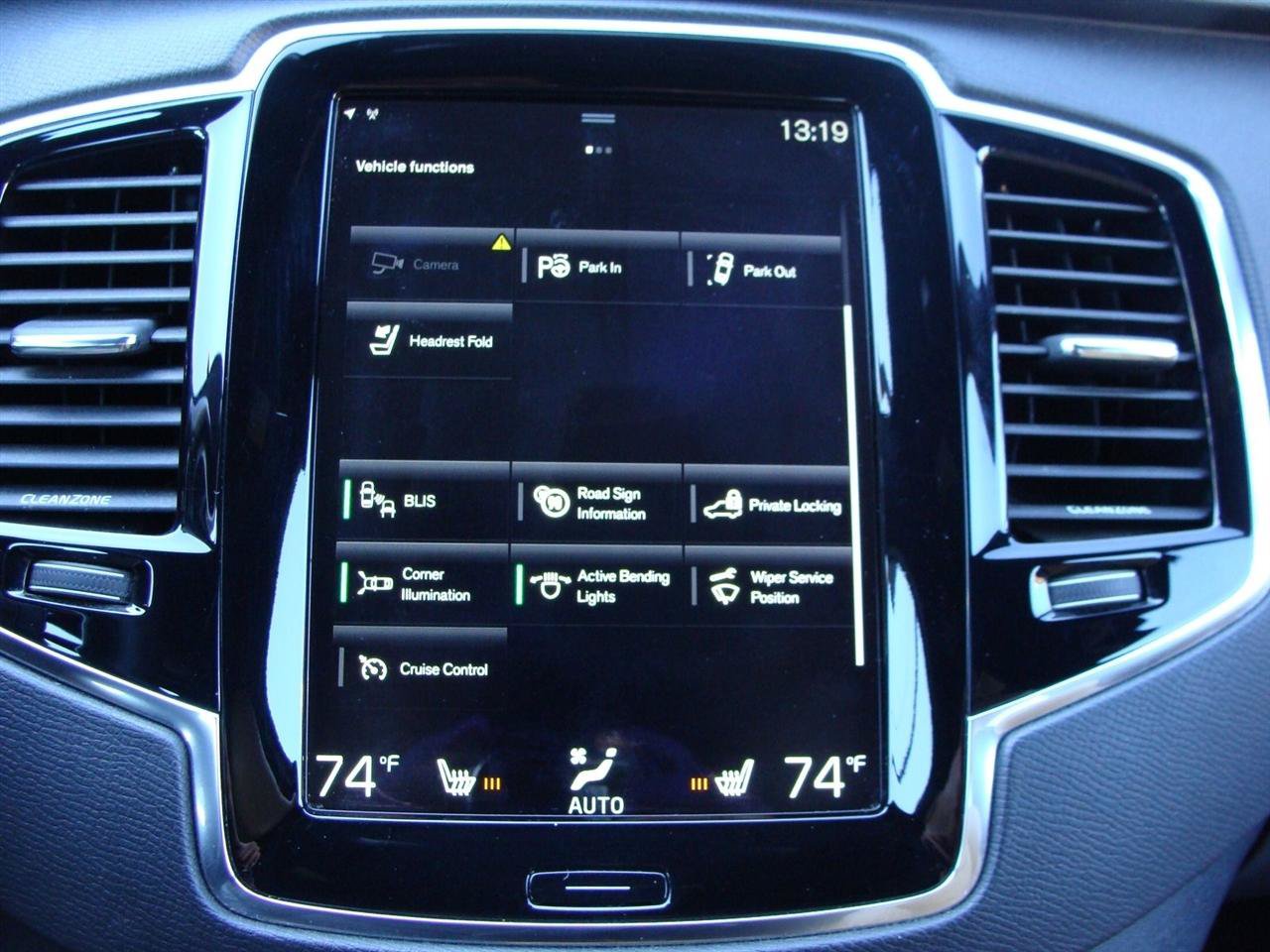 Used 2016 Volvo XC90 T6 Momentum w/ Momentum Plus Package AWD/4WD image 23