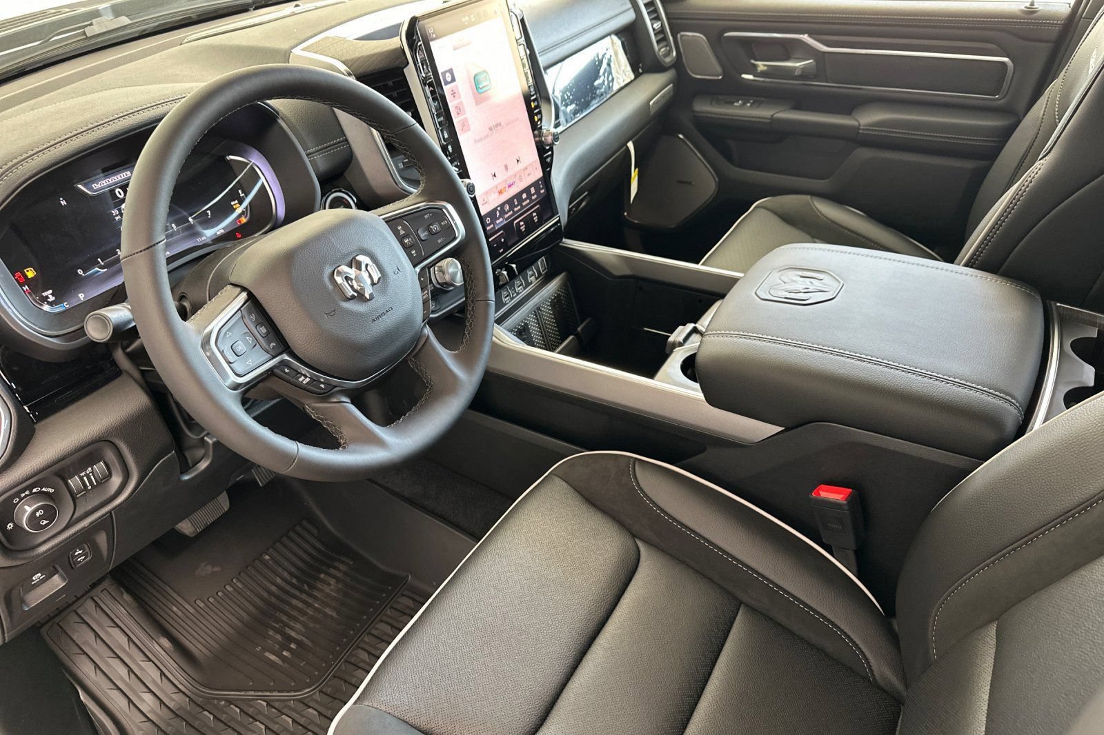 New 2026 RAM 1500 Laramie AWD/4WD image 11