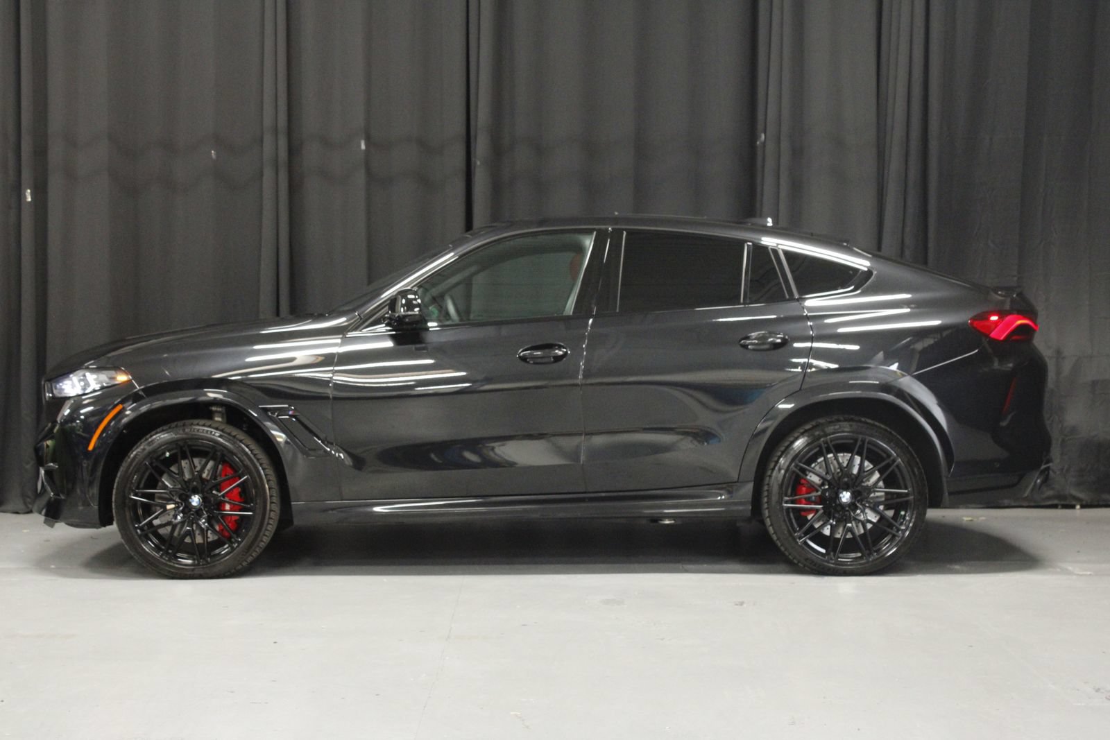Used 2024 BMW X6 M Competition w/ Executive Package AWD/4WD image 2