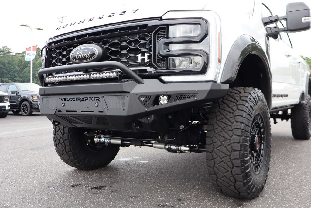 New 2026 Ford F250 Lariat w/ Black Appearance Package AWD/4WD image 25