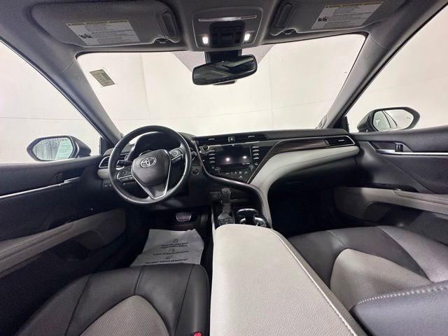 Used 2020 Toyota Camry XLE w/ Navigation Package FWD image 17