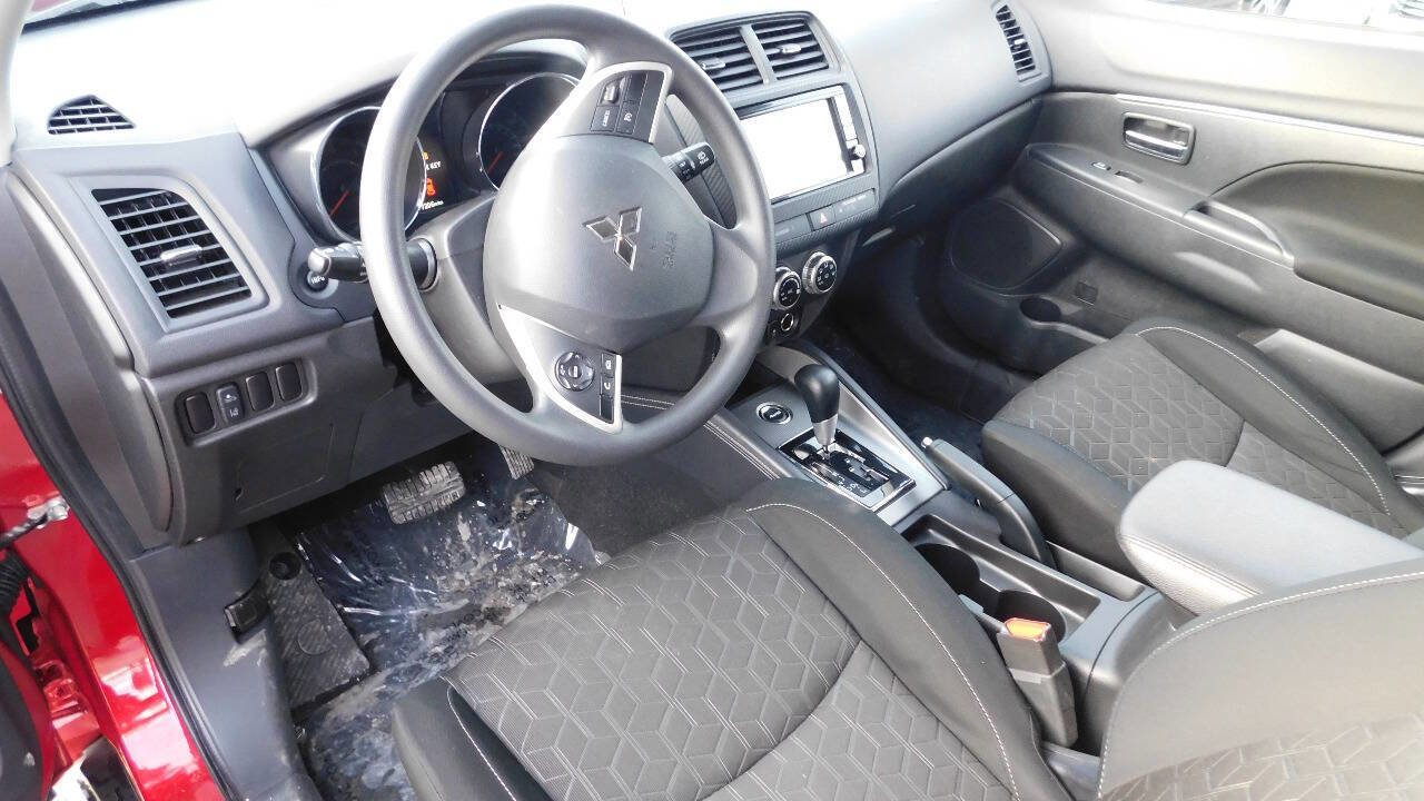 Used 2024 Mitsubishi Outlander Sport AWD image 13