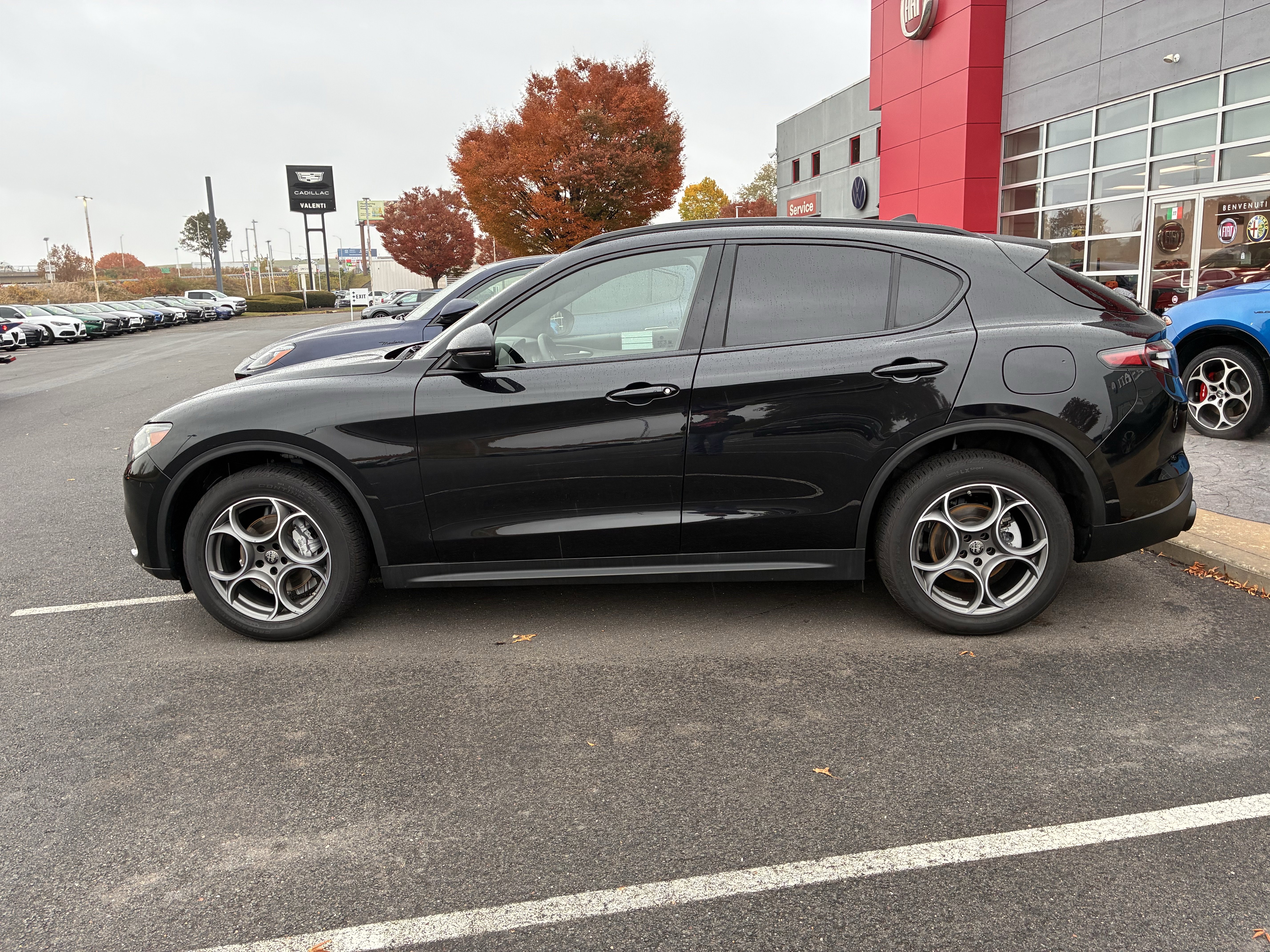 New 2025 Alfa Romeo Stelvio Sprint image 6