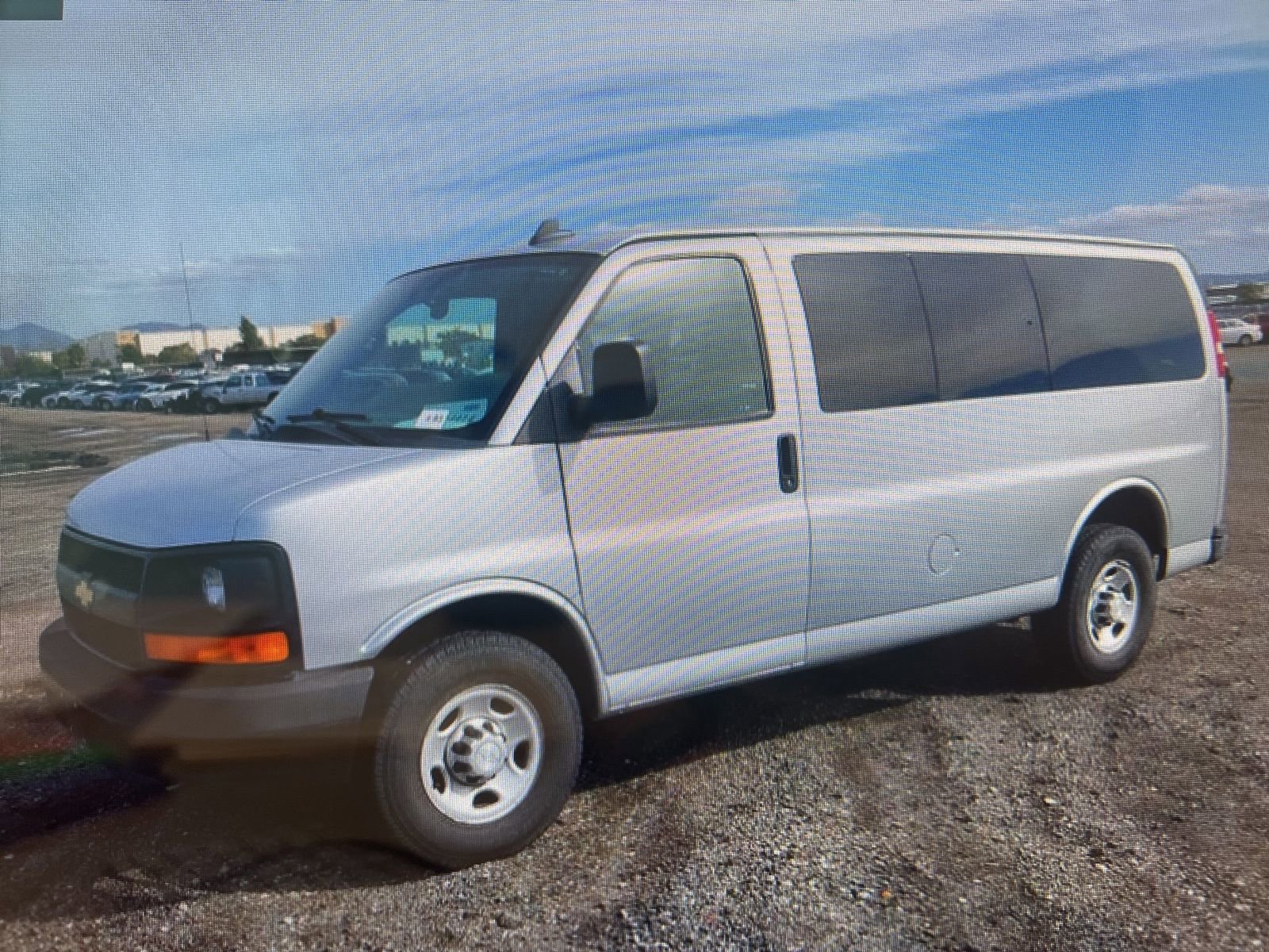 Used 2016 Chevrolet Express 2500 LS image 17