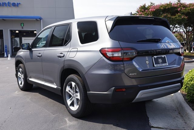 New 2025 Honda Pilot EX-L image 9