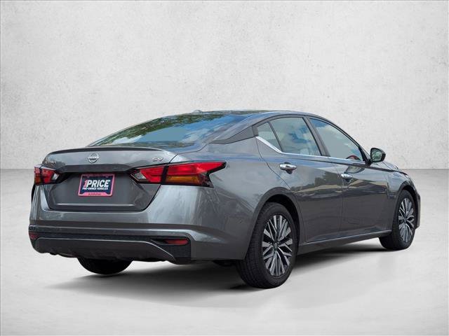 Used 2024 Nissan Altima 2.5 SV FWD image 5