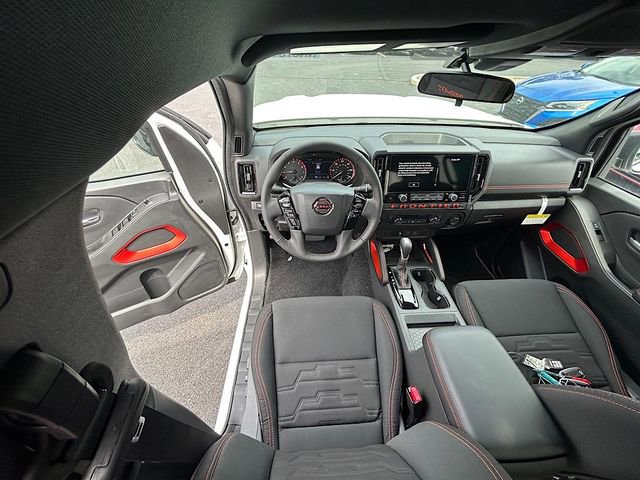 New 2025 Nissan Frontier PRO-4X w/ Tow Package image 21