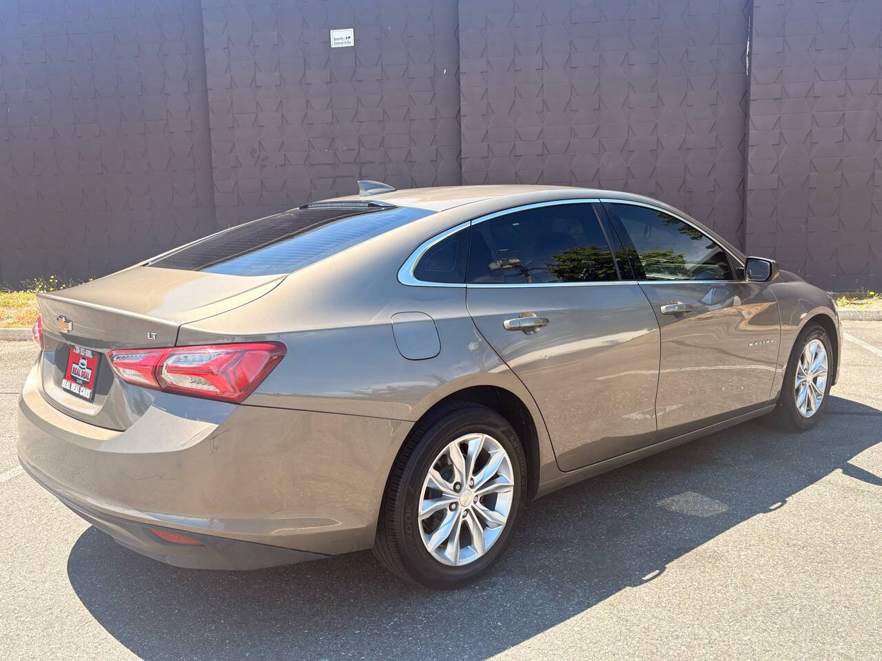 Used 2020 Chevrolet Malibu LT FWD image 7