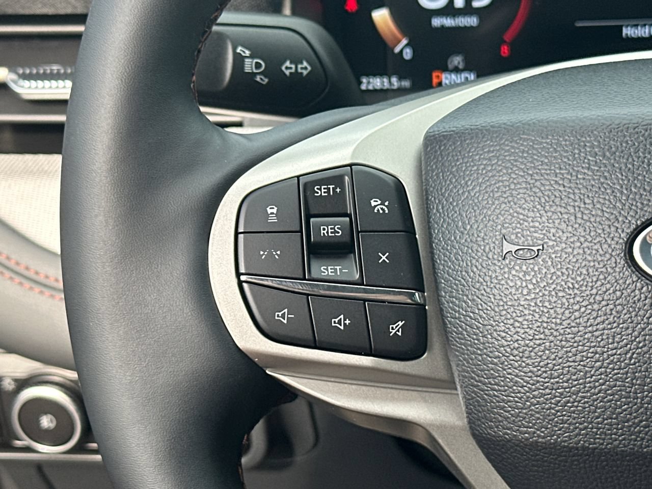 New 2026 Ford Explorer Active w/ Active Comfort Package RWD image 25