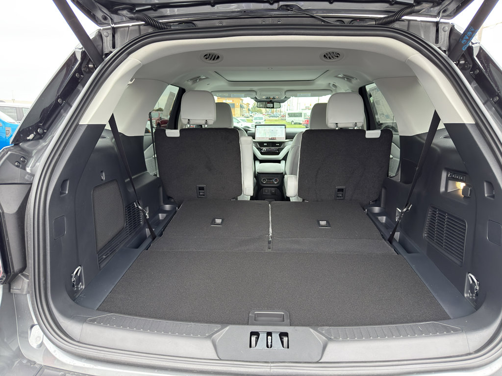 New 2026 Ford Explorer Platinum w/ LUX Leather Package image 27