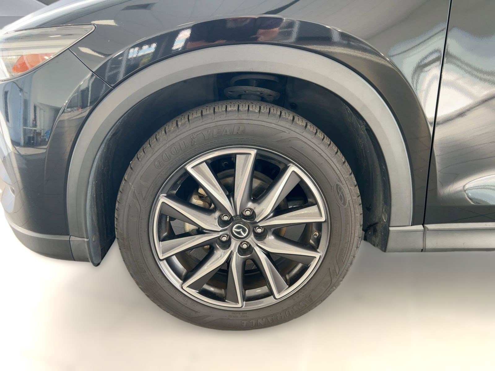 Used 2017 MAZDA CX-5 Grand Touring w/ Premium Package image 12