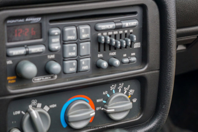 Used 2002 Pontiac Firebird Trans Am image 40