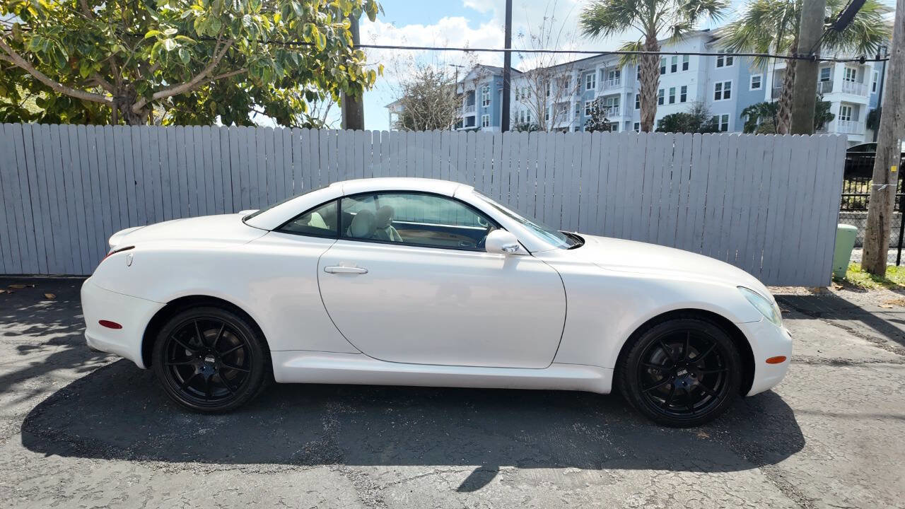 Used 2004 Lexus SC 430 Convertible image 5