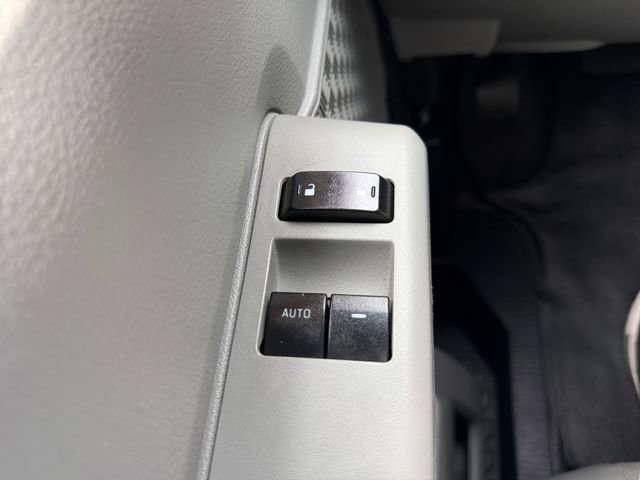 Used 2022 Ford E-350 and Econoline 350 Super Duty w/ Power Windows & Locks Group RWD image 17