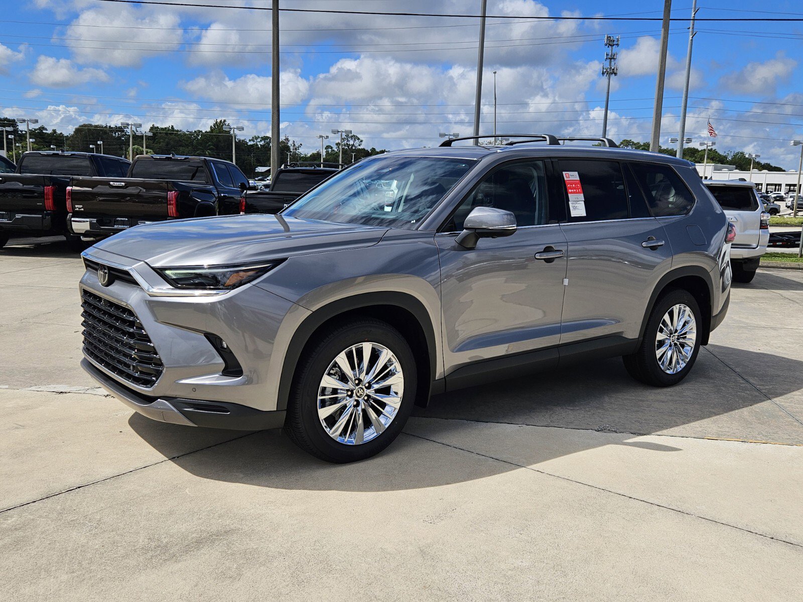New 2026 Toyota Grand Highlander Platinum image 3