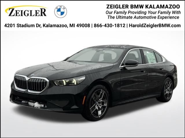 New 2026 BMW 530i xDrive w/ Premium Package