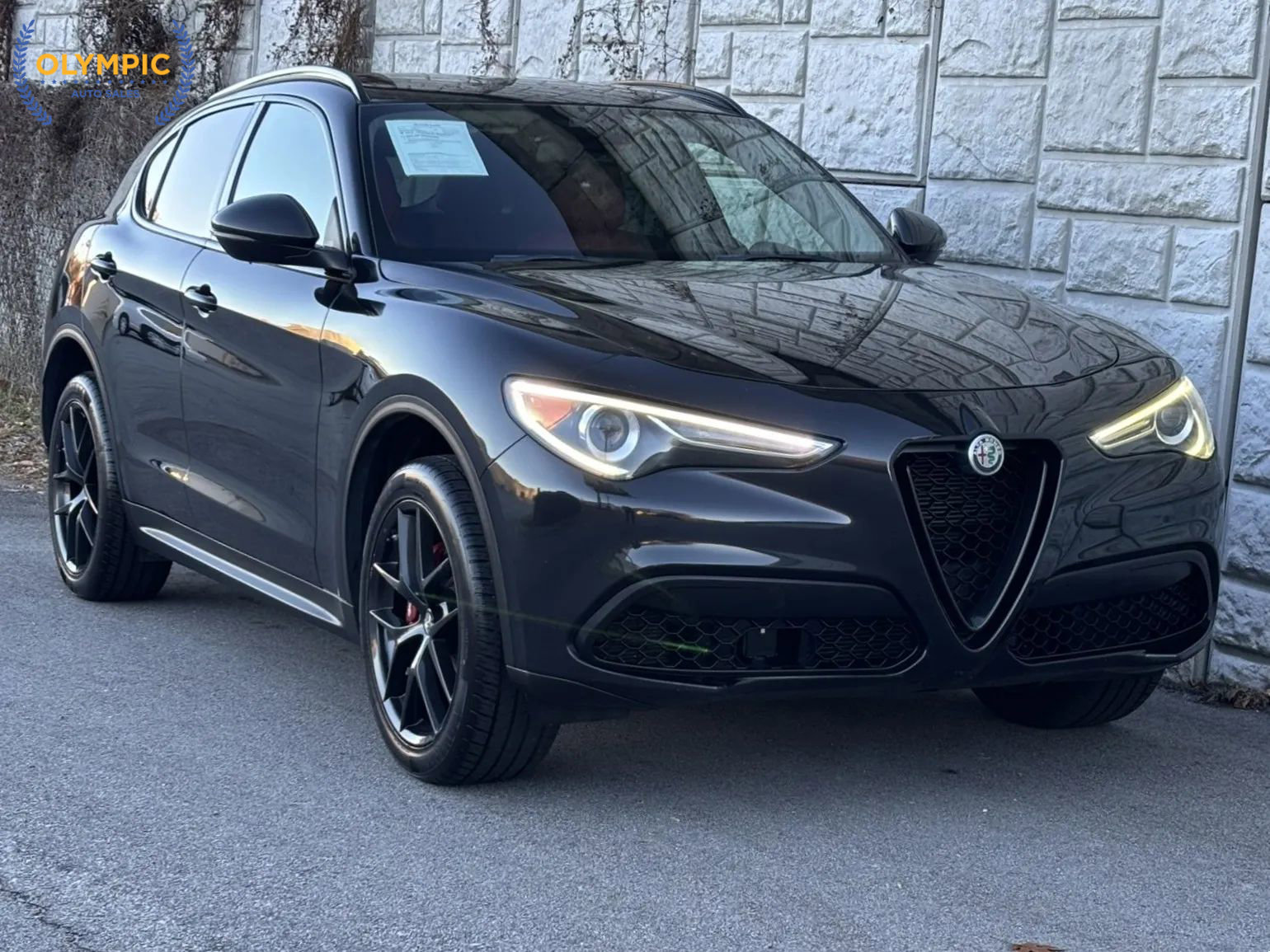 Used 2020 Alfa Romeo Stelvio w/ Nero Edizione image 3
