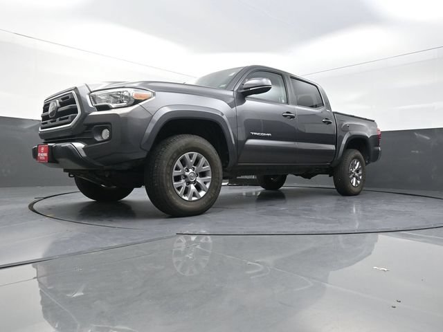 Used 2018 Toyota Tacoma SR5 RWD image 35