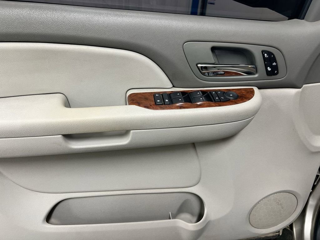 Used 2008 Chevrolet Silverado 2500 LTZ w/ Suspension Package, Off-Road image 20