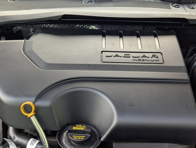 Certified 2024 Jaguar E-PACE R-Dynamic SE image 24
